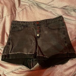 black jean shorts
